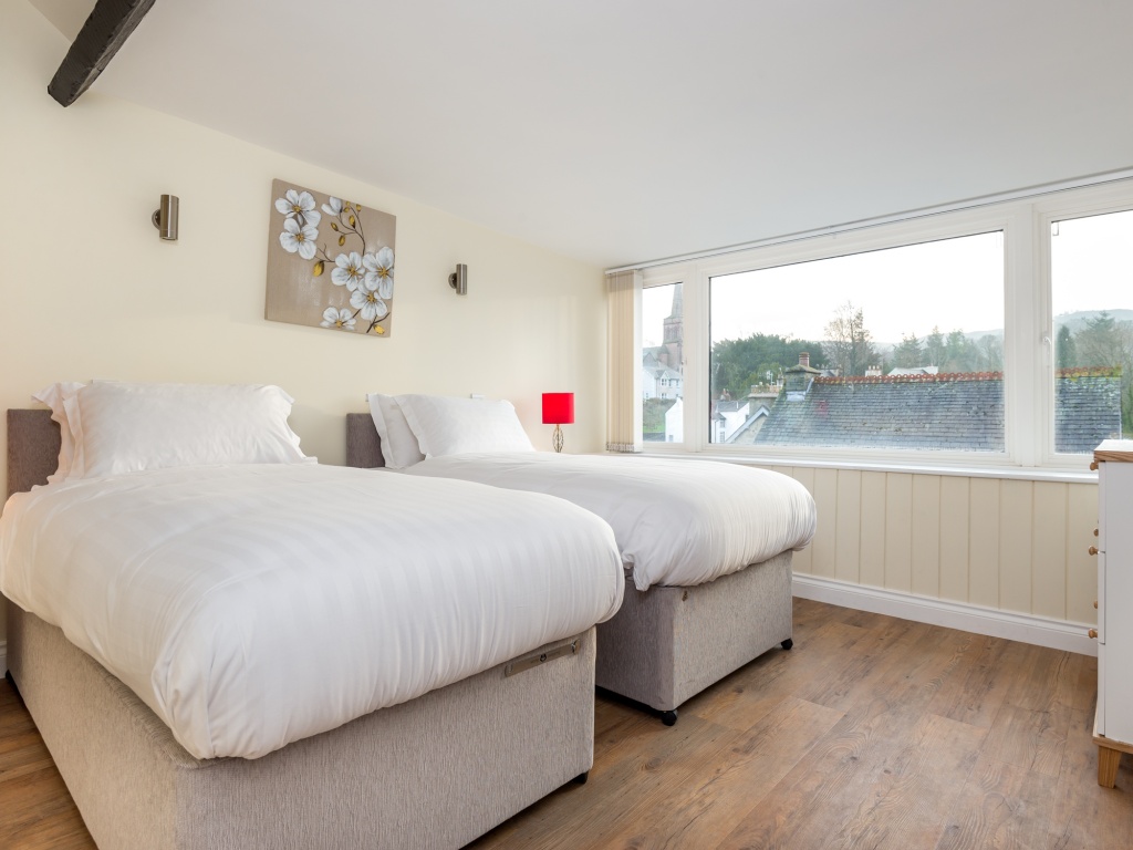 Gallery - Lake Road Apartment